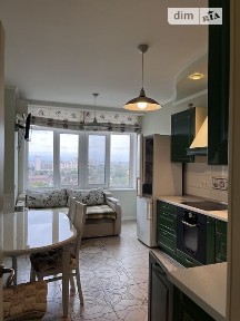 Продаж 2к квартири 74 кв. м на вул. Середня 24/5 • ID 35030196