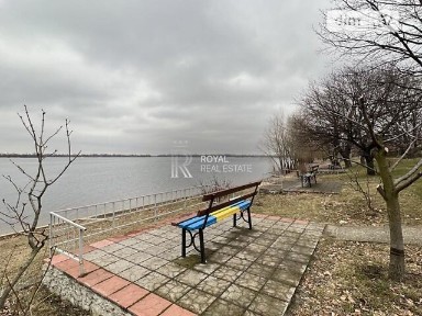 Продаж 3 поверхового будинку з верандою і ділянкою на 8 соток, 206 кв. м, 5 кімнат, на вул. 1-ша лінія • ID 35031051