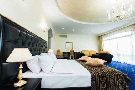 Оренда будинку 800 м², Костанді вул., 47