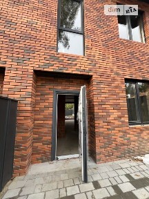 Продаж 2 поверхового таунхауса з ділянкою на 1.51 сотки, 95 кв. м, 4 кімнати, на вул. Гайдамацька • ID 35032327