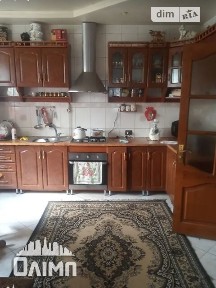 Довгострокова оренда будинку, від посередника на вул. Центральна • ID 35032609