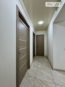 Продаж комерційного приміщення на вул. Степана Бандери 63, площа 44.9 кв. м • ID 35032218