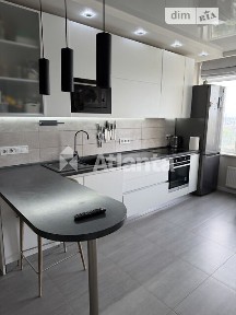 Продаж 1к квартири 42 кв. м на вул. Басейна • ID 35033228