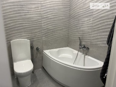 Продаж 2к квартири 72 кв. м на вул. Гнатюка Академіка 20 • ID 35032643