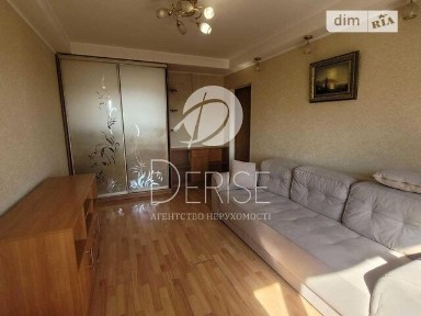 Продаж 2к квартири 43 кв. м на просп. Павла Тичини 11 • ID 35032572