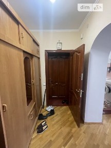 Продаж 3к квартири 75 кв. м на вул. Варшавська • ID 35031953