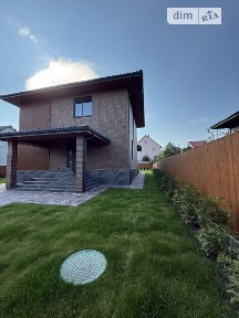 Продаж 2 поверхового будинку з ділянкою на 8.6 сотки, 220 кв. м, 4 кімнати, на вул. Польова • ID 34971734