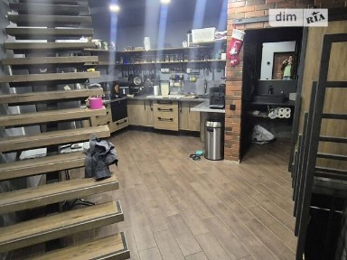 Продаж 3 поверхового будинку з верандою і ділянкою на 300 кв. м., 500 кв. м, 8 кімнат, на вул. Івана Мазепи • ID 34967754