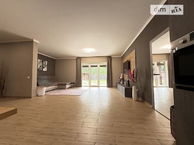 Продаж 1 поверхового будинку з ділянкою на 10 соток, 131 кв. м, 3 кімнати, на вул. Салютна • ID 34882085