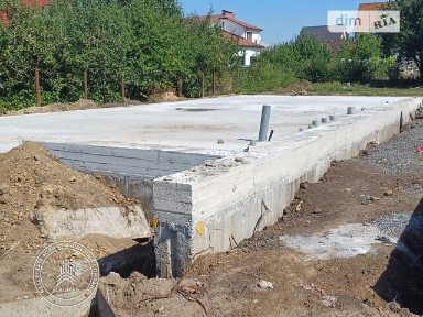Продаж 1 поверхового будинку 108 кв. м, 3 кімнати, на вул. 8 березня 4 • ID 34774254