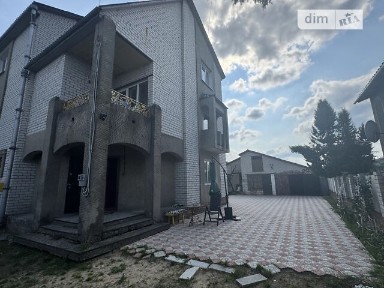 Продаж 3 поверхового будинку з гаражем 240 кв. м, 7 кімнат, на вул. Будівельників • ID 34723417