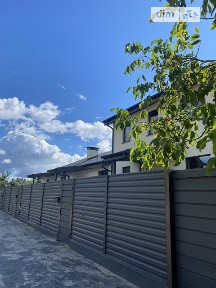 Продаж 2 поверхового таунхауса з ділянкою на 4 сотки, 125 кв. м, 5 кімнат, на вул. Миру • ID 35033473