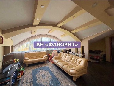 Продаж квартири 100 квадратів