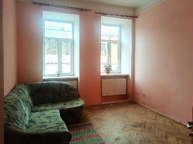 Продам повноцінну 1-кім. квартиру по вул. Залізнична
