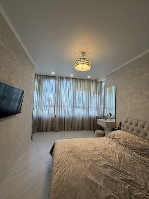 Альтаир! Двухкомнатная квартира 74 кв. м с ремонтом на среднем этаже