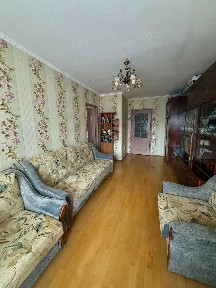 Продаж затишної 3-х кім. кв. з Індивідуальним опаленням вул. Патона