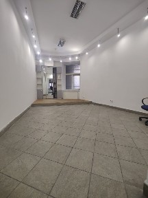 Продаж Комерція р-он Стрийский базар 1 пов Фасад, ц.104000 у. о