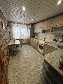 Продаж 3 кімнатної квартири в центрі міста
