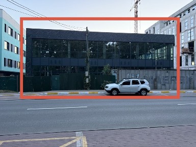 Оренда приміщеня з терасою і видом на парк Правика.