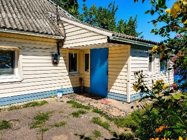 Продаж будинку та землі 37 соток, 8 км від Міста Миргород, село Шахворостівка, Не потребує вкладень, заходь і живи.