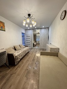 Продається 1 кім квартира