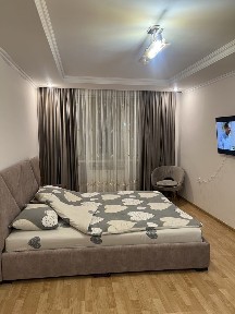 Квартира, 12 школа, погодинно подобово потижнево
