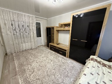 продаж гарної одушки вул Космонавтів