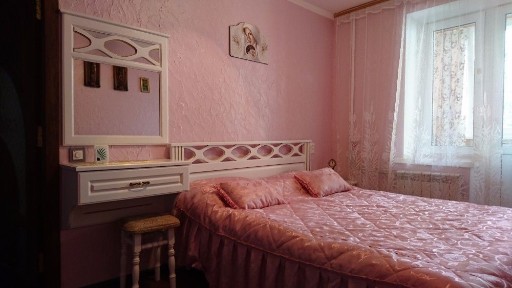 Двокімнатна квартира подобово. Оренда Глобал, вокзал. Тепло