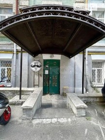 Продаж комерційного приміщення на вул. Михайлівська, площа 178 кв. м • ID 35034760