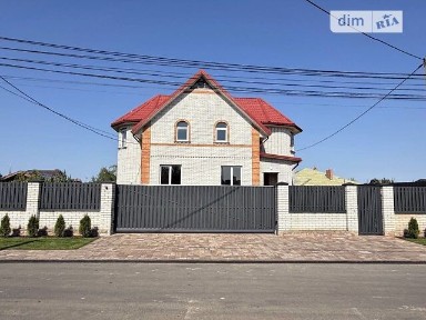 Продаж 2 поверхового будинку з ділянкою на 6 соток, 254 кв. м, 5 кімнат, на вул. Героя Печеного • ID 35035482