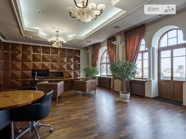 Здається комерційне приміщення на пл. Контрактова, площа 2348 кв. м • ID 33616810