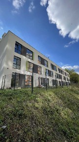 Продаж 1-кімнатної квартири 46 м², Серпнева вул.