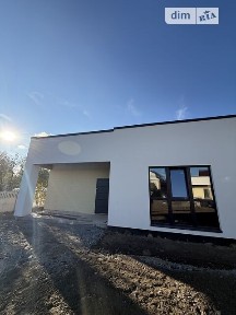 Продаж 1 поверхового будинку з верандою і ділянкою на 5 соток, 105 кв. м, 2 кімнати, на вул. Квітуча • ID 35036697