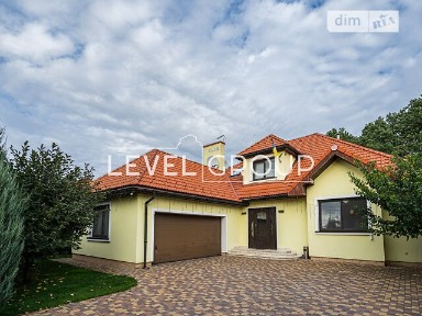 Продаж 2 поверхового будинку з ділянкою на 12.5 сотки, 262 кв. м, 5 кімнат, на вул. Юліанська 53 • ID 35035994