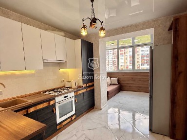 Продаж 1-кімнатної квартири 46.1 м², Машинобудівників вул., 31