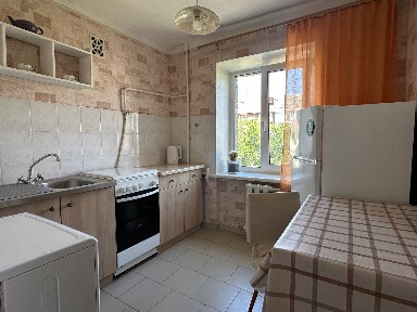Затишна 1к. квартира 34 м2, Харківське шосе 3, Дарницька площа. Метро