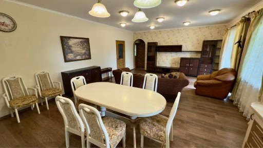 Оренда чудового та затишного будинку біля озера Яремене на закритій вулиці в пішій доступності до станції метро Славутич, 50 Садова.