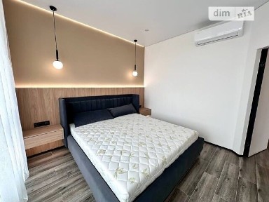 Довготривала оренда 2к квартири на вул. Набережна Перемоги 128 • ID 35037515
