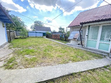 Продаж будинку в гарному стані в селі