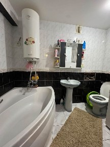 Продаж 2/3/9 Бандери площа 48