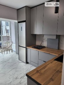 Продаж 1к квартири 37.3 кв. м на вул. Захисників 6 • ID 35037941