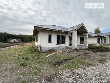 Продаж 1 поверхового будинку з ділянкою на 5 соток, 145 кв. м, 4 кімнати, на вул. Вишнева • ID 35038552