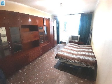Оренда 1-кімнатної квартири 33 м², Різдв'яна вул., Червоної 3