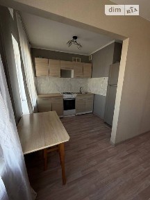 Продаж 1к квартири 28 кв. м на вул. Базавлуцька 101 • ID 35039260