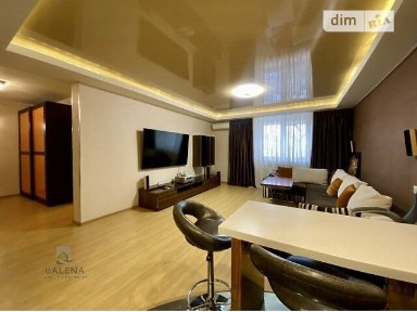 Продаж 1к квартири 68 кв. м на вул. Голосіївська 13 • ID 35039119