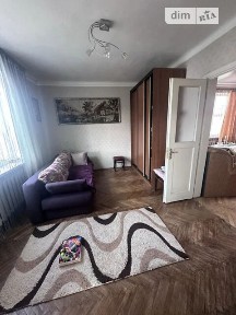 Продаж 2 поверхового будинку з ділянкою на 6 соток, 217 кв. м, 10 кімнат, на вул. Олександра Кониського • ID 35040336