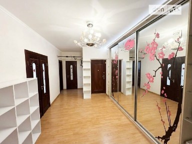 Продаж 3к квартири 121.7 кв. м на вул. Голосіївська 13 • ID 35029896