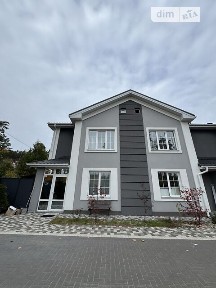 Продаж 3 поверхового таунхауса з ділянкою на 1.5 сотки, 155.6 кв. м, 4 кімнати, на вул. Революції Гідності • ID 35040641