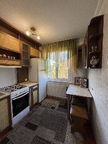 Продаж 2-х кімнатної квартири вул. Соборності ( Доценка)