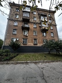 Продається 1 кім Сталінка зупинка Стріла вул. Святогеоргіївська, 15